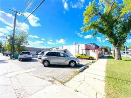 718 Osborne Street, Winnipeg, MB R3L2C2 Photo 22