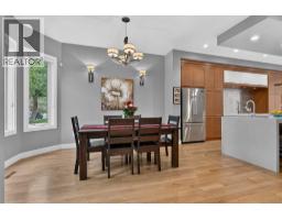 Kitchen - 2219 2 Avenue Nw, Calgary, AB T2N0H1 Photo 7