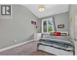 2219 2 Avenue Nw, Calgary, AB T2N0H1 Photo 25