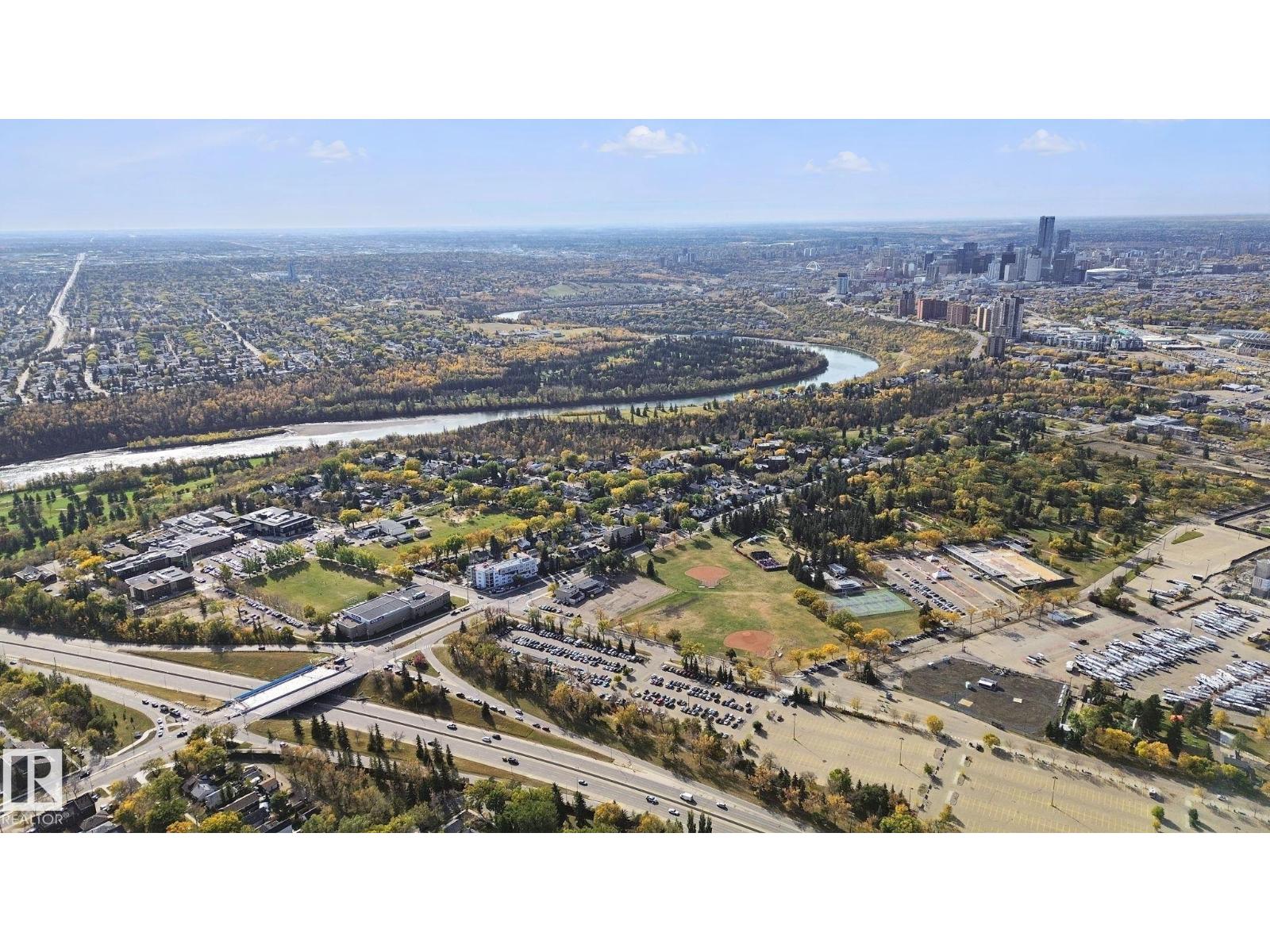 11946 70 ST NW - 43