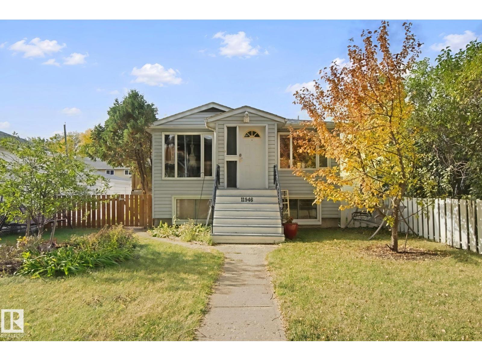 11946 70 ST NW - 46