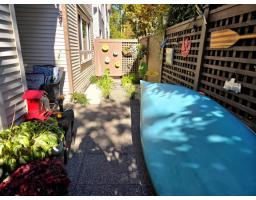 104 15991 Thrift Avenue, White Rock, BC V4B2M9 Photo 31