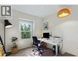2206 29 Avenue SW - photo 19