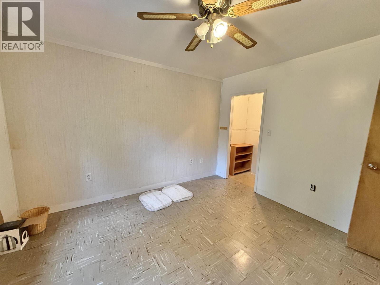 2064 WEST FRASER ROAD - 26