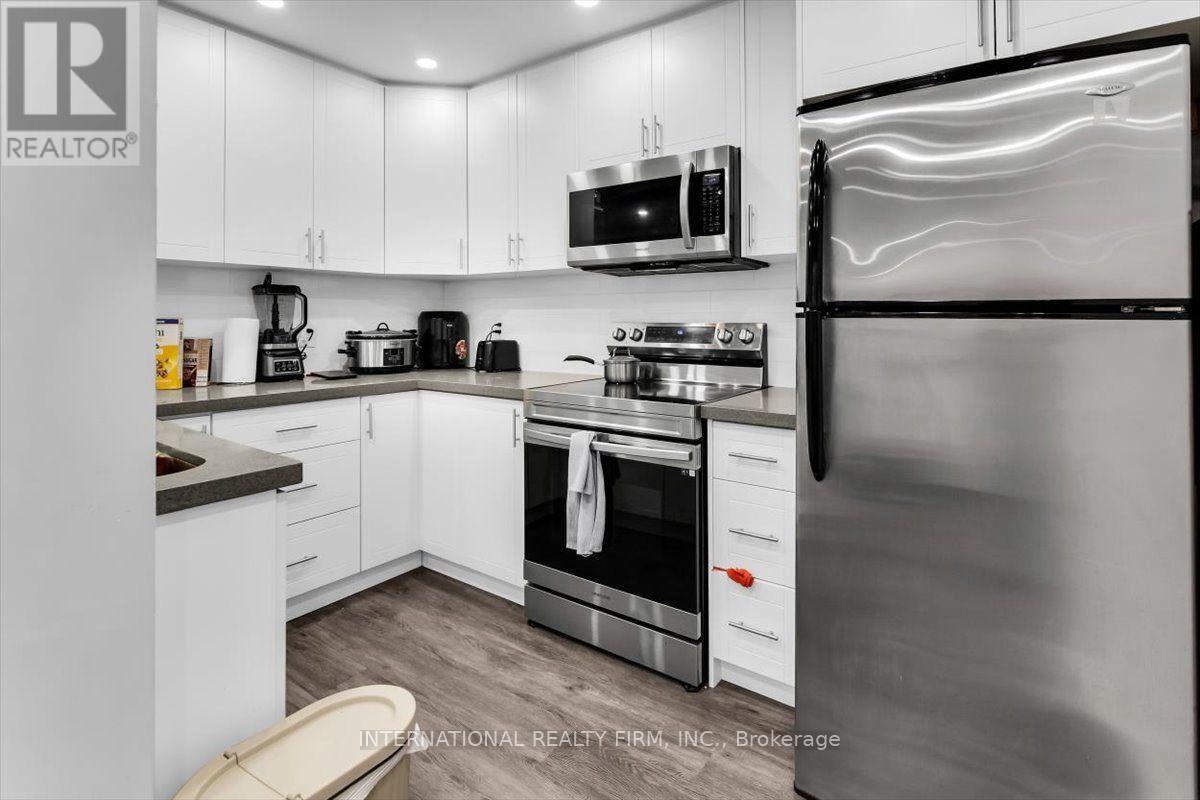 783 Danforth Avenue — photo 19