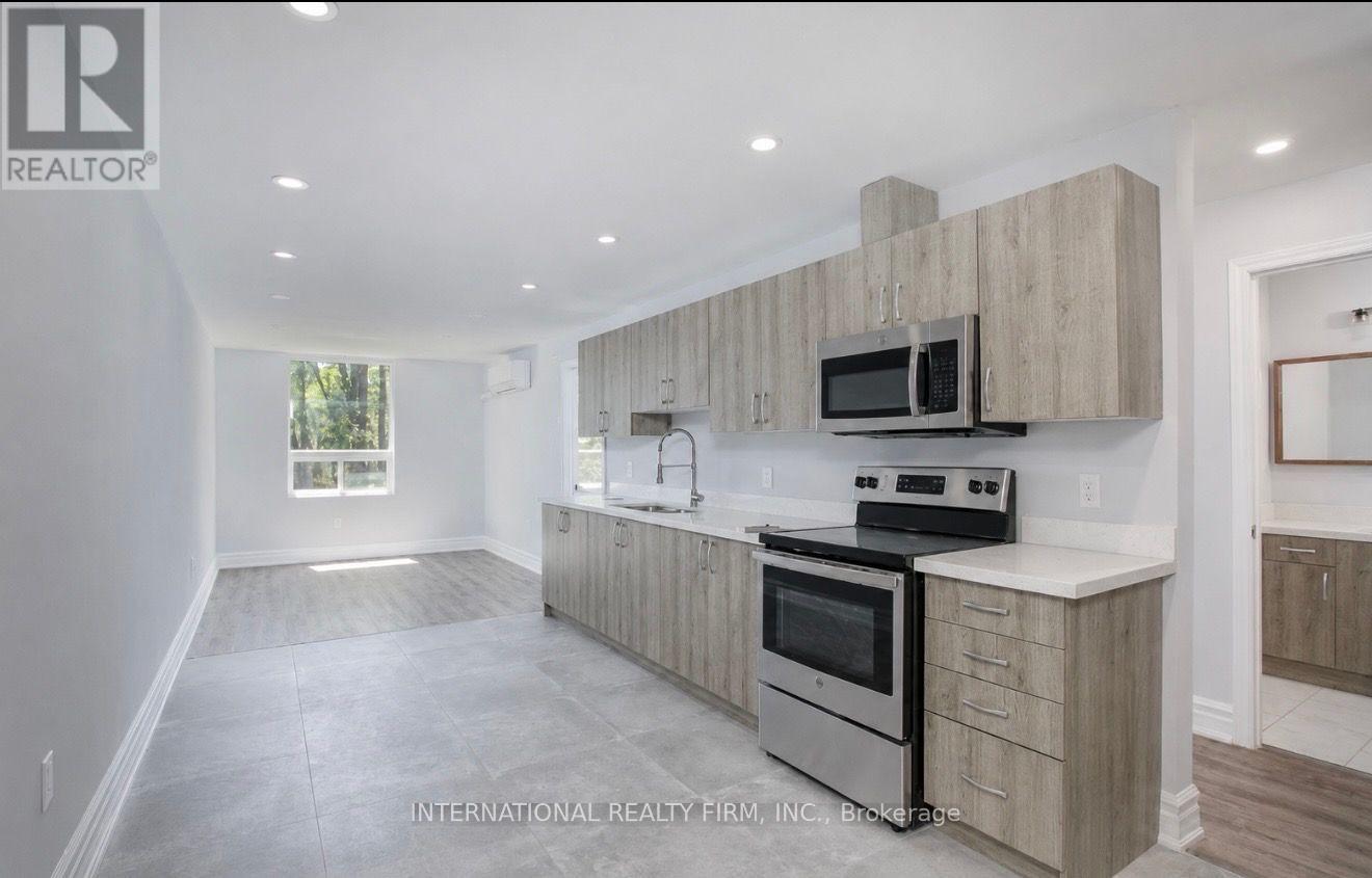 783 Danforth Avenue — photo 39