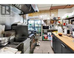 783 Danforth Avenue, Toronto, ON M4J1L2 Photo 11