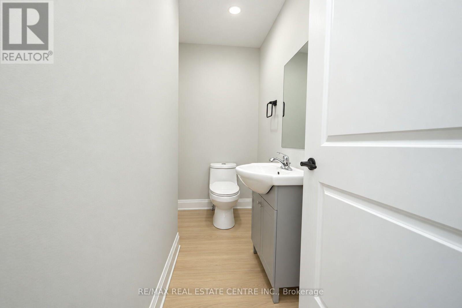 130 MARTINDALE CRESCENT - 22