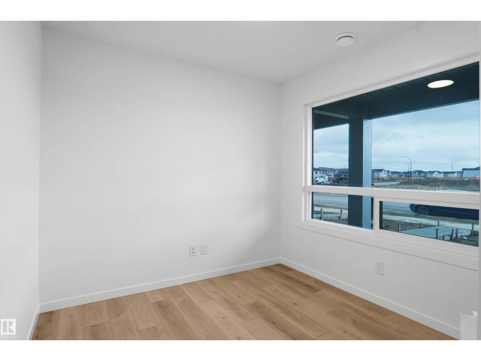 Property photograph 6 for MLS E4510798