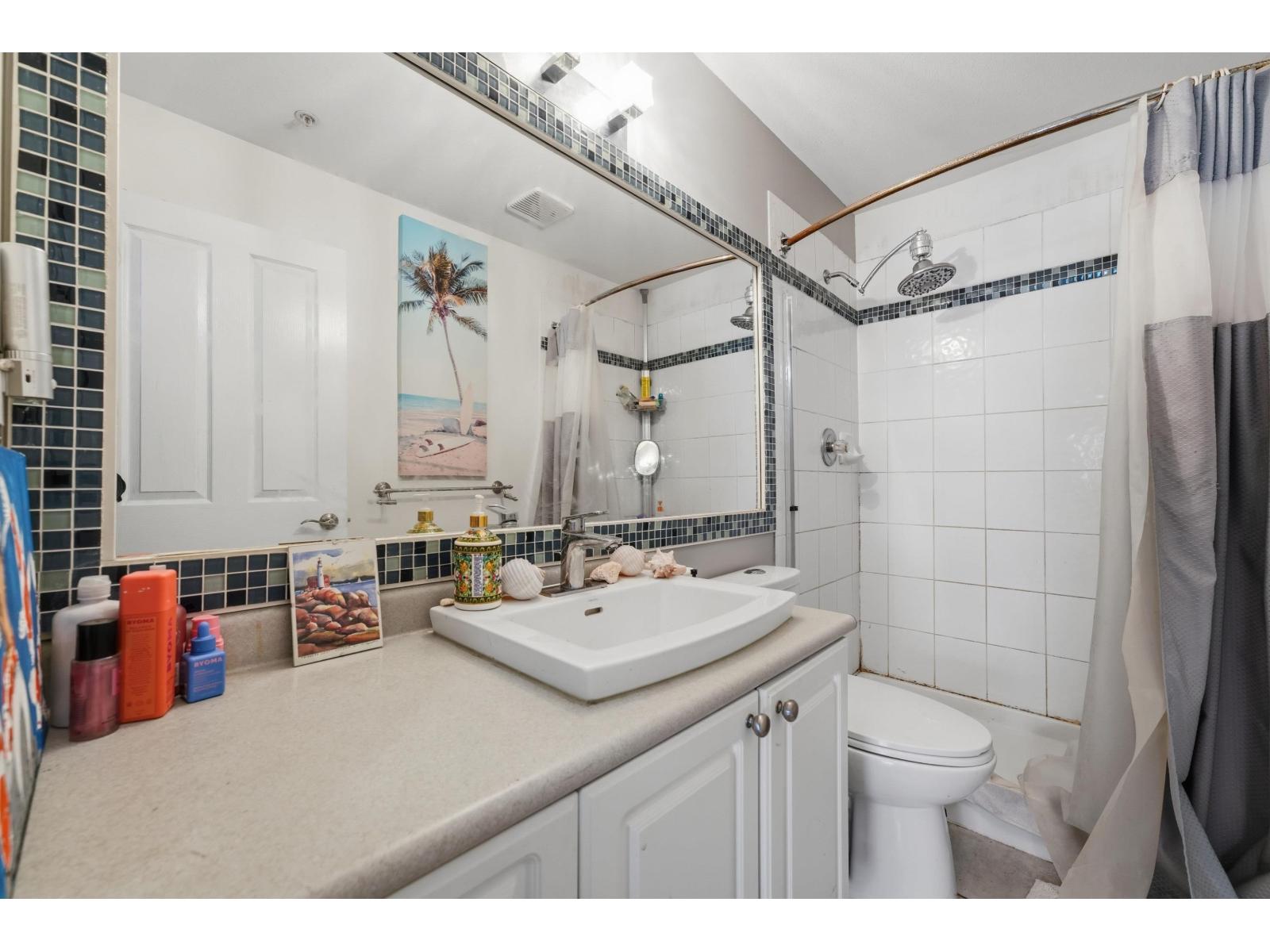 105 1153 VIDAL STREET, White Rock - Image 1