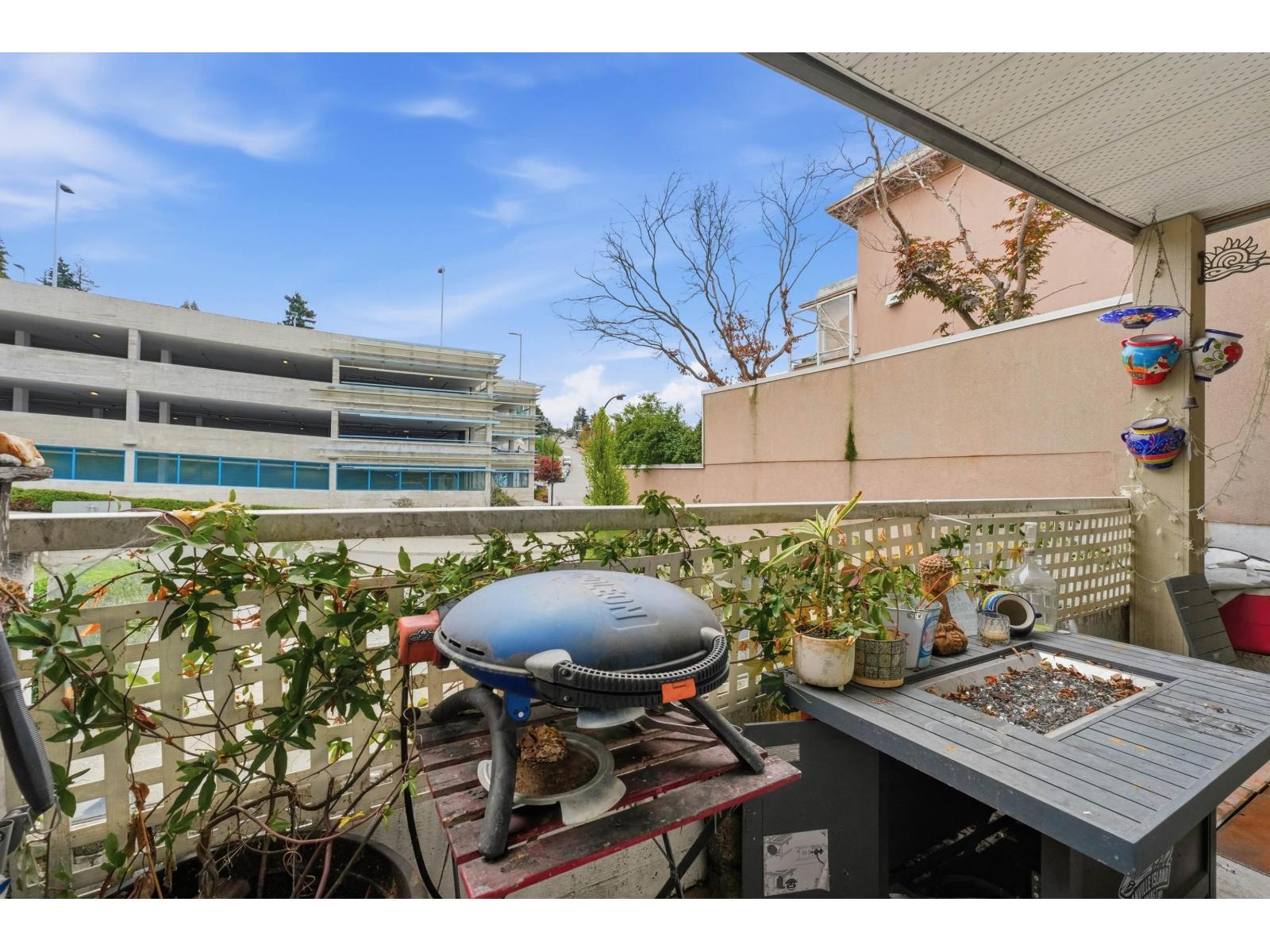 105 1153 VIDAL STREET, White Rock - Image 1