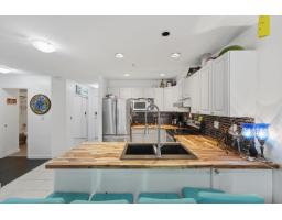 105 1153 Vidal Street, White Rock, BC V4B3T4 Photo 10