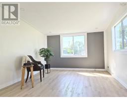 25 Brentwood Estates, Amherst, NS B4H4G5 Photo 9