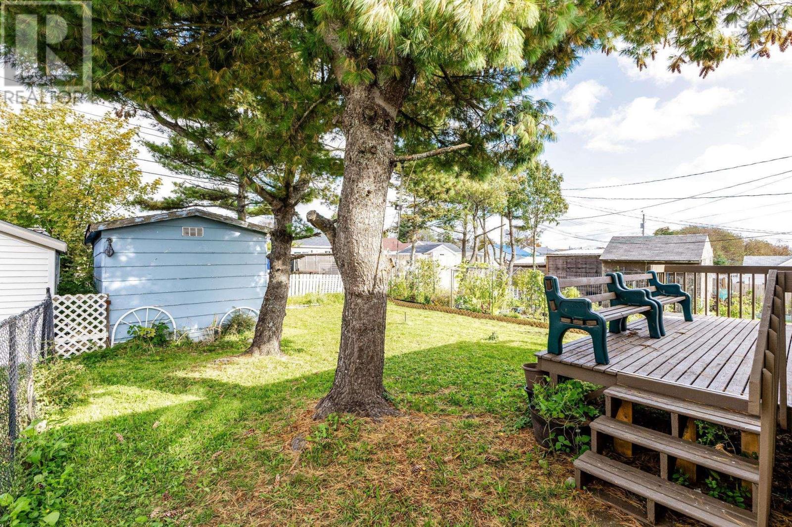 76 Poplar Street, Pictou Nova Scotia