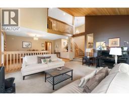 Foyer - 505 Bearspaw Village Ridge Nw, Rural Rocky View County, AB T3L2P1 Photo 8