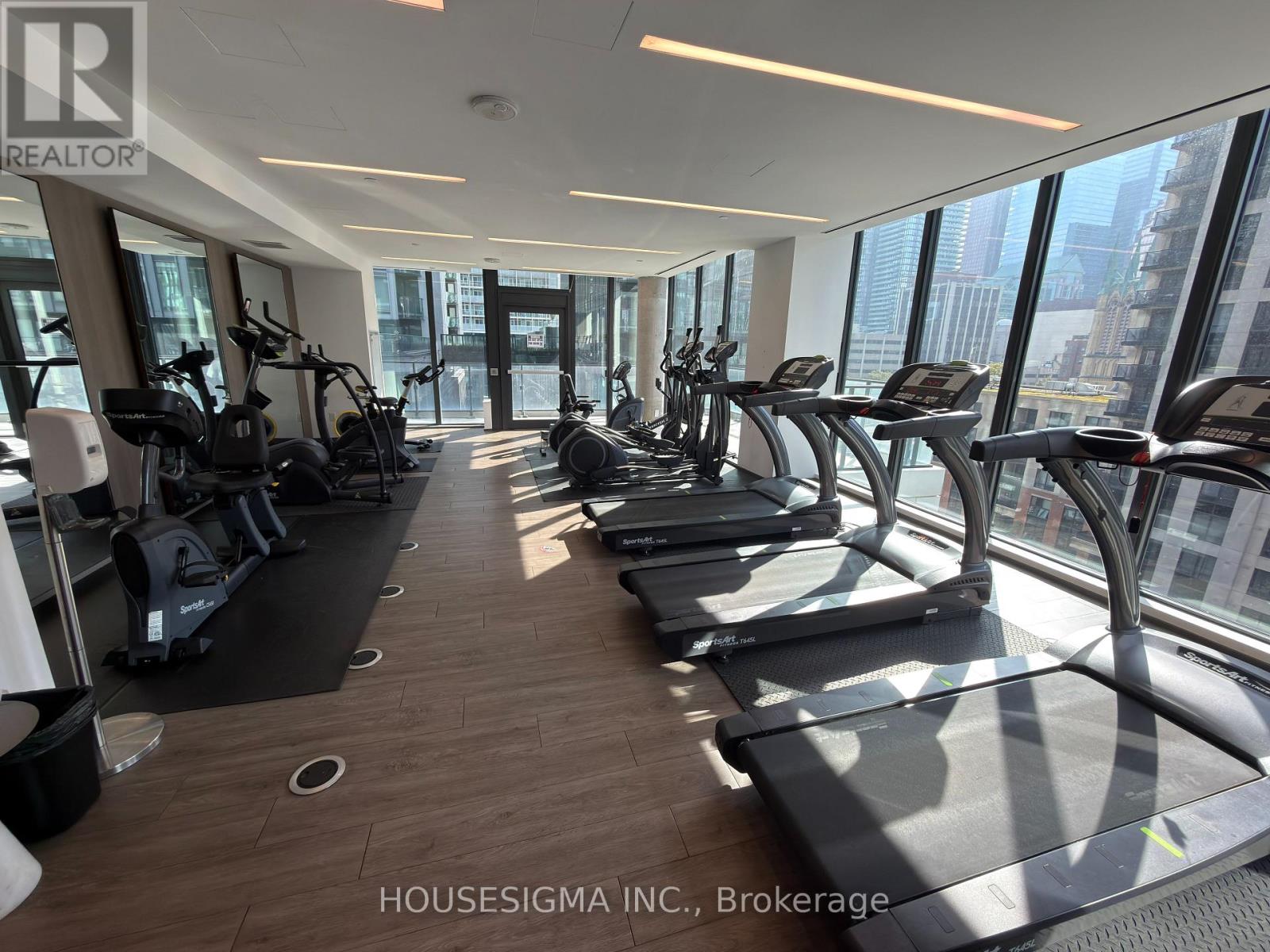 77 Shuter Street — photo 15