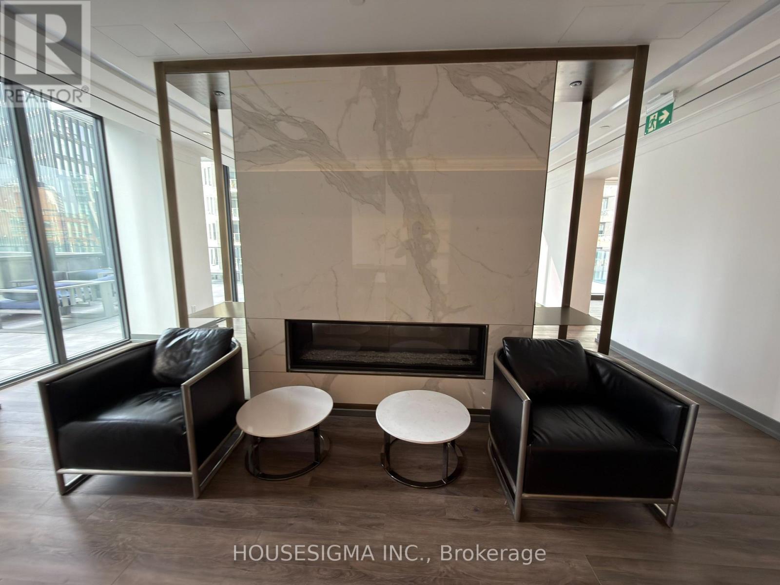 77 Shuter Street — photo 23