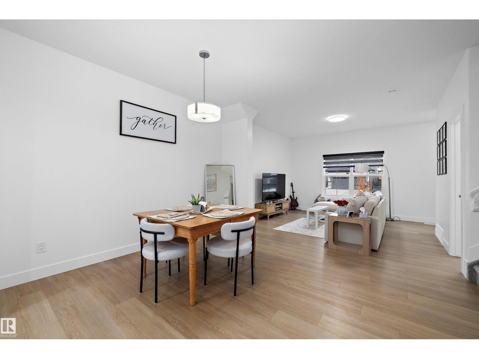 74 Penn Place, photo 10