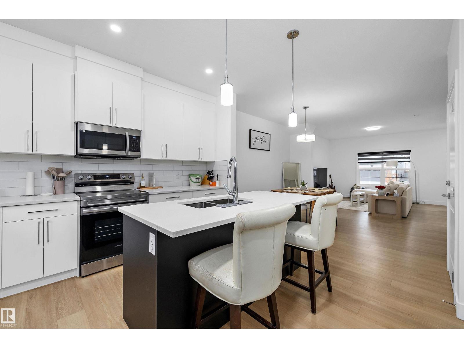 74 Penn Place, photo 15