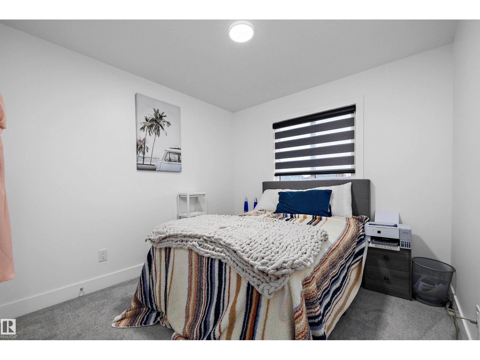 74 Penn Place, photo 17