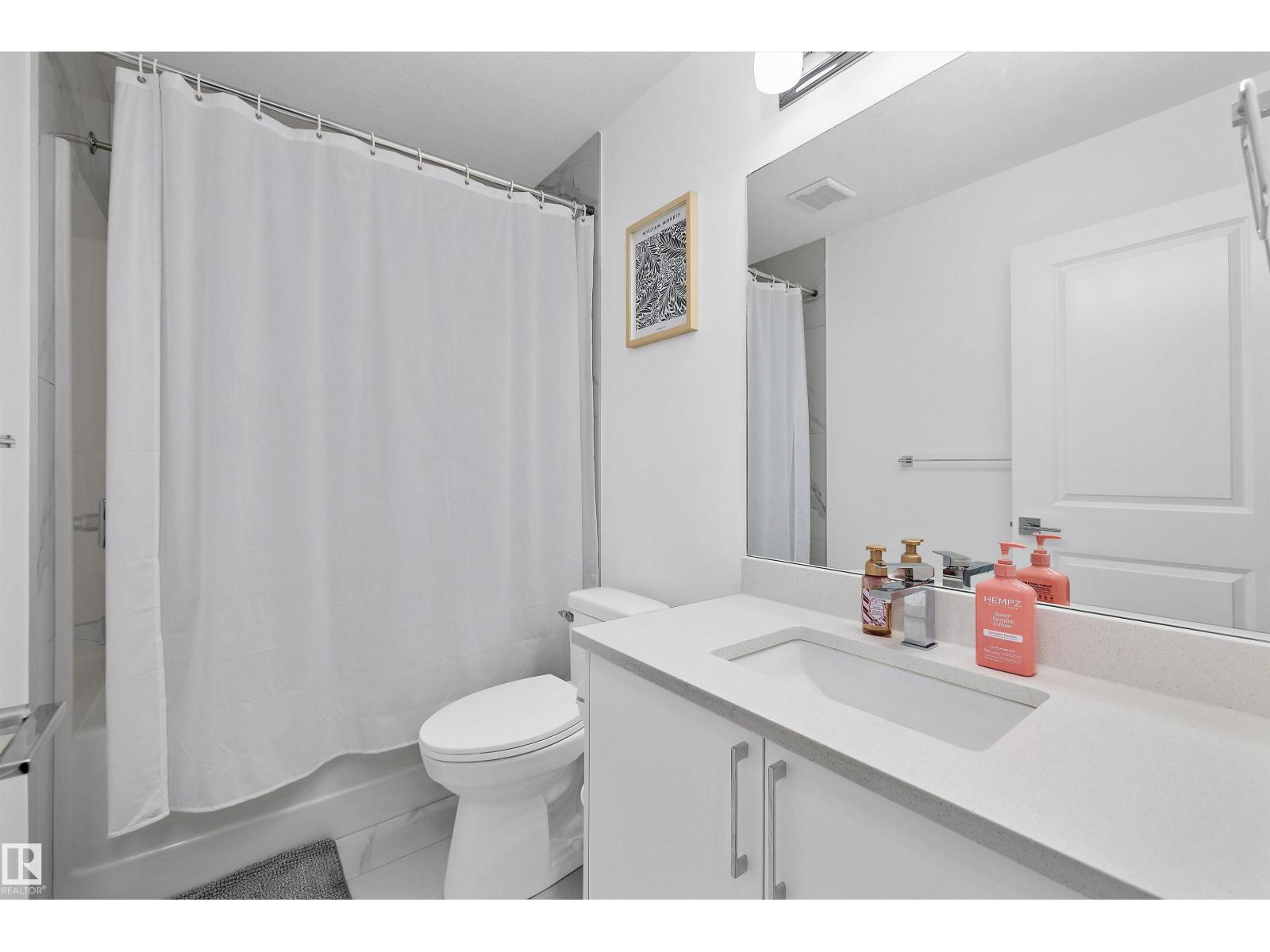 74 Penn Place, photo 21