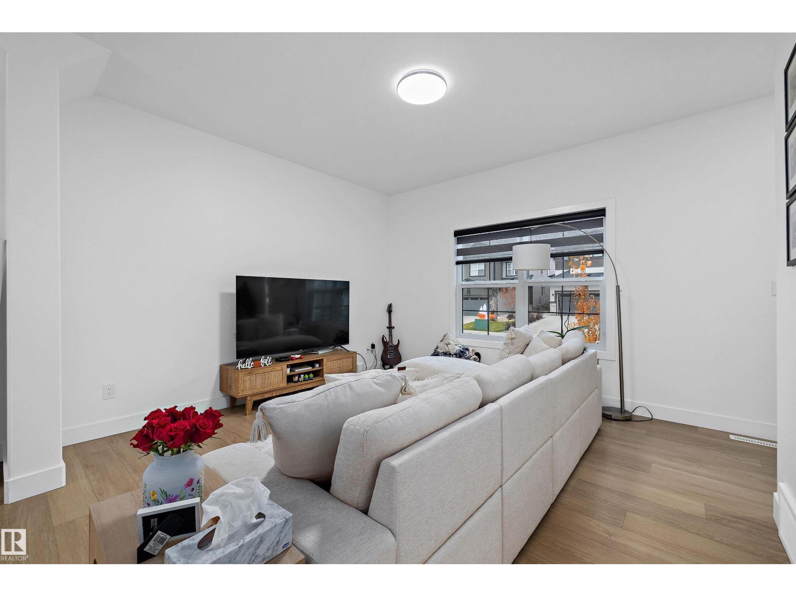 74 Penn Place, photo 5