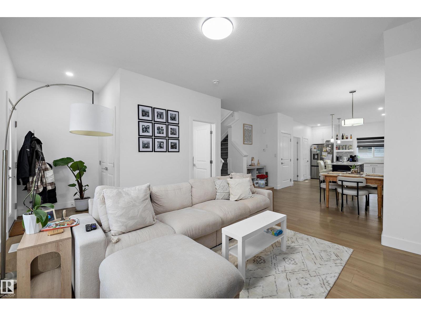 74 Penn Place, photo 6