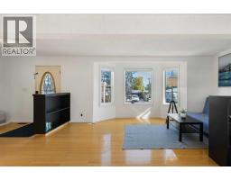 6907 6 Street SW - photo 4