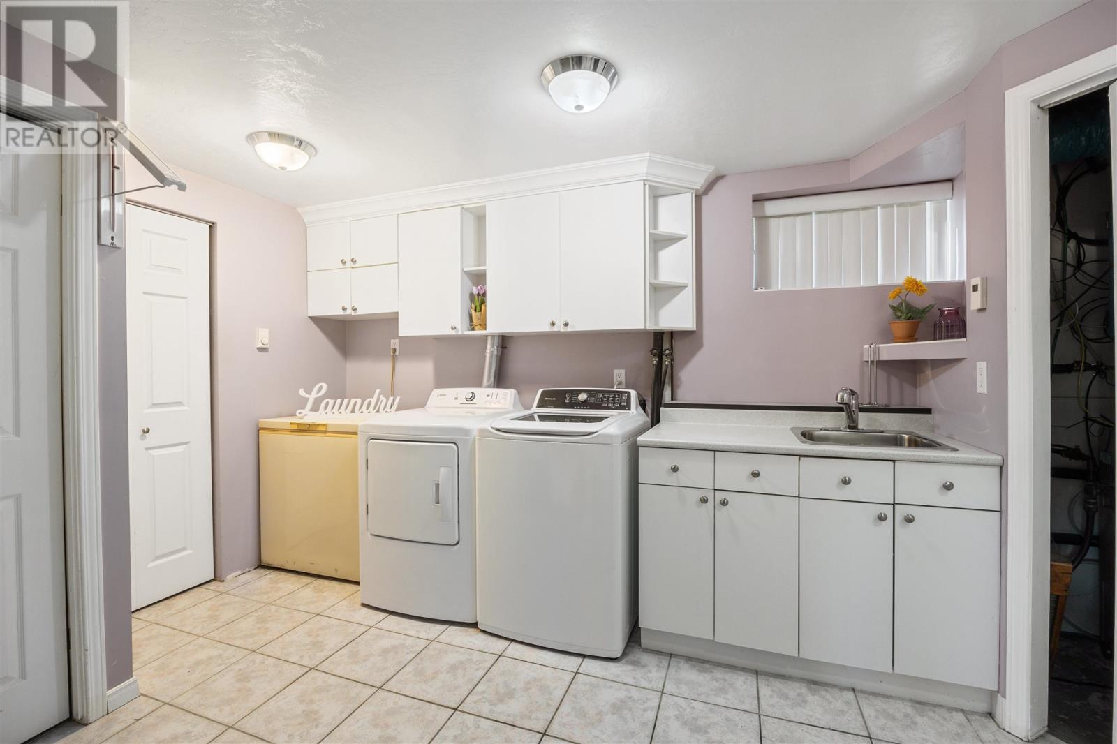 34 LYNNE CT - Image 33