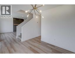 Foyer - 826 Coventry Drive Ne, Calgary, AB T3K4G2 Photo 10