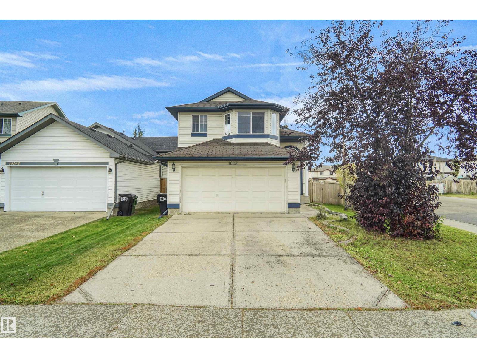 Photo of 16112 92 ST NW, Edmonton