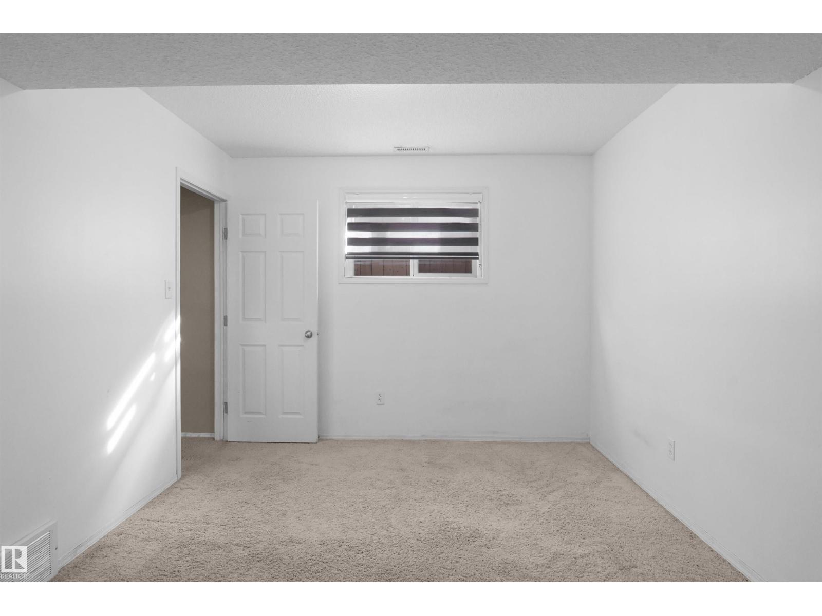 16112 92 Street NW, photo 35