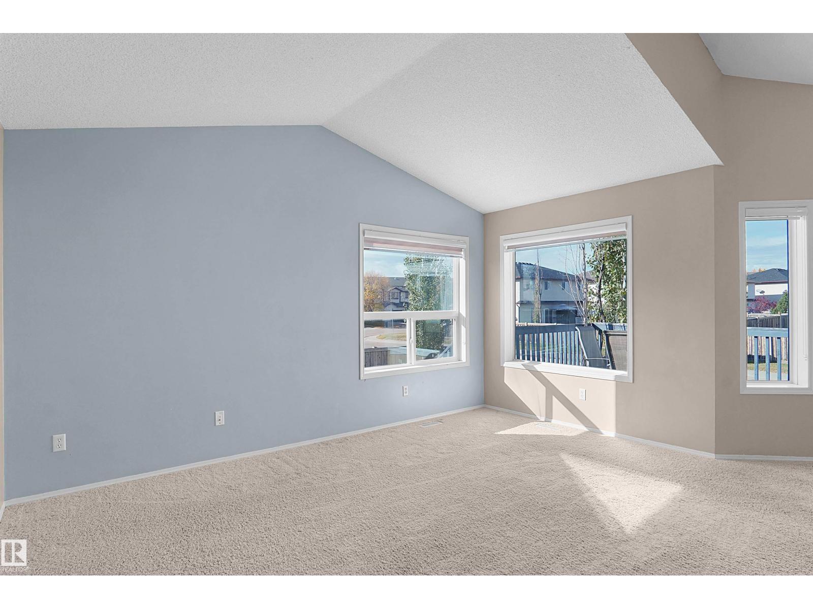 16112 92 Street NW, photo 8