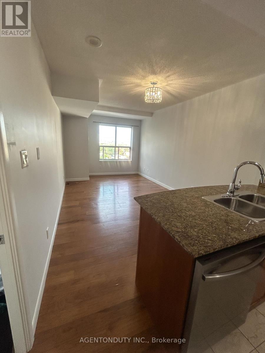 313 Richmond Street East — photo 15