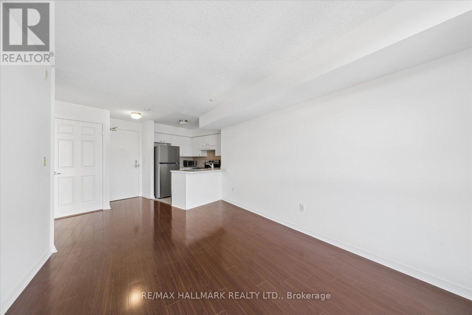 915- 18 Valley Woods Road, Toronto, ON photo 18