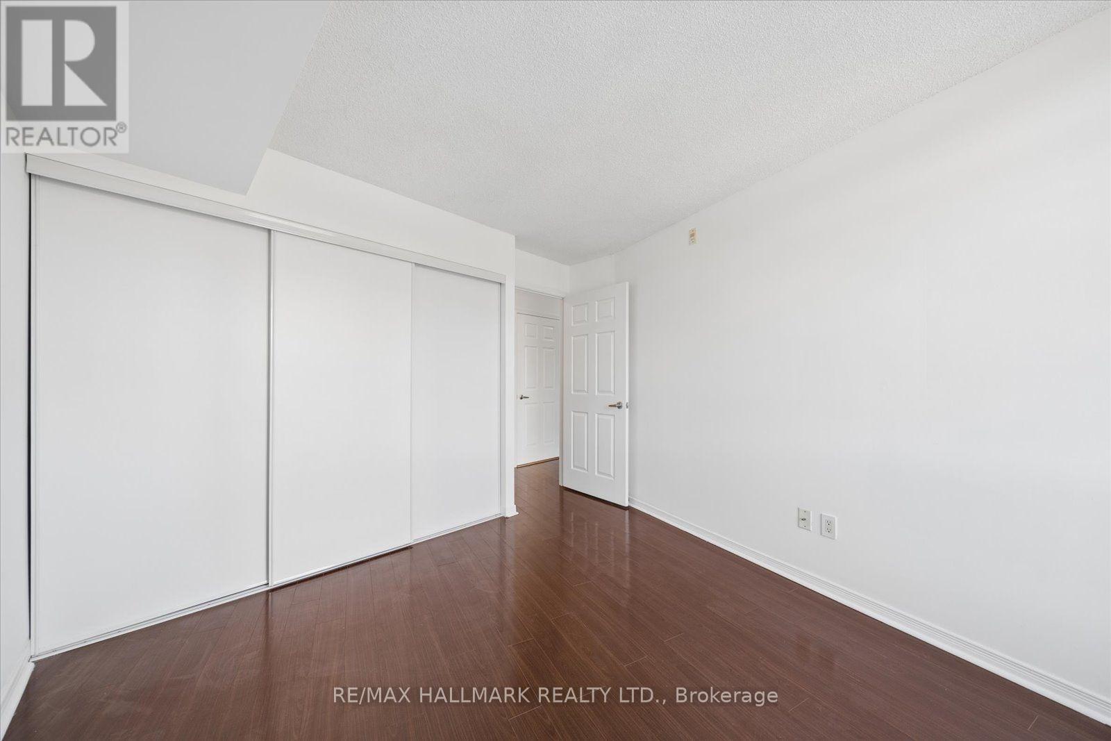 #915 18 VALLEY WOODS ROAD - 21