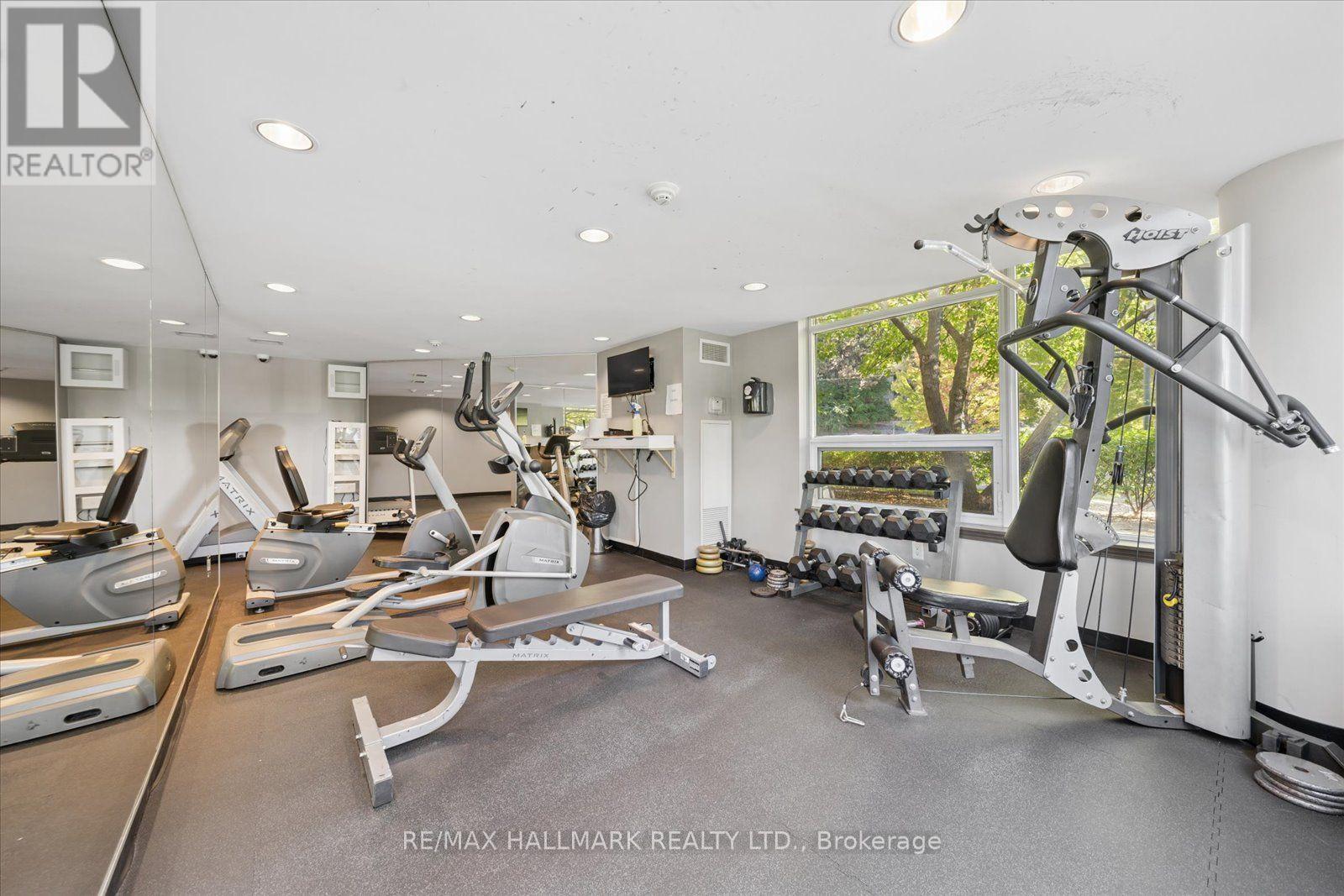 #915 18 VALLEY WOODS ROAD - 29