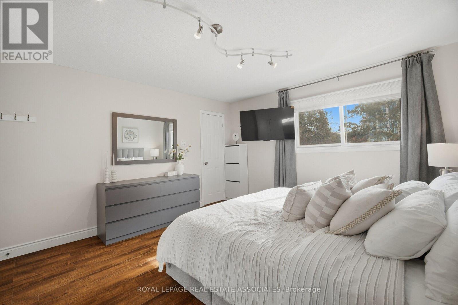 4002 BISHOPSTOKE LANE - 31