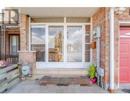 Bathroom - 4002 Bishopstoke Lane, Mississauga, ON L4Z1J2 Photo 6