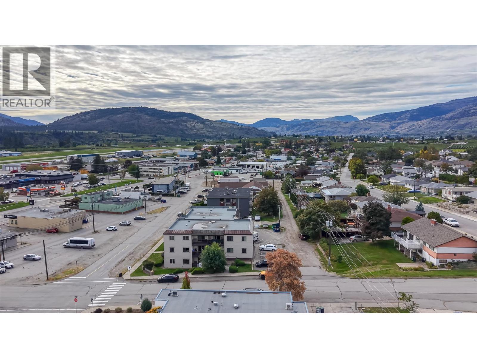 529 Co-Op Avenue Unit# 10, Oliver