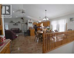 4pc Bathroom - 614 3 Street N, Grassy Lake, AB T0K0Z0 Photo 11