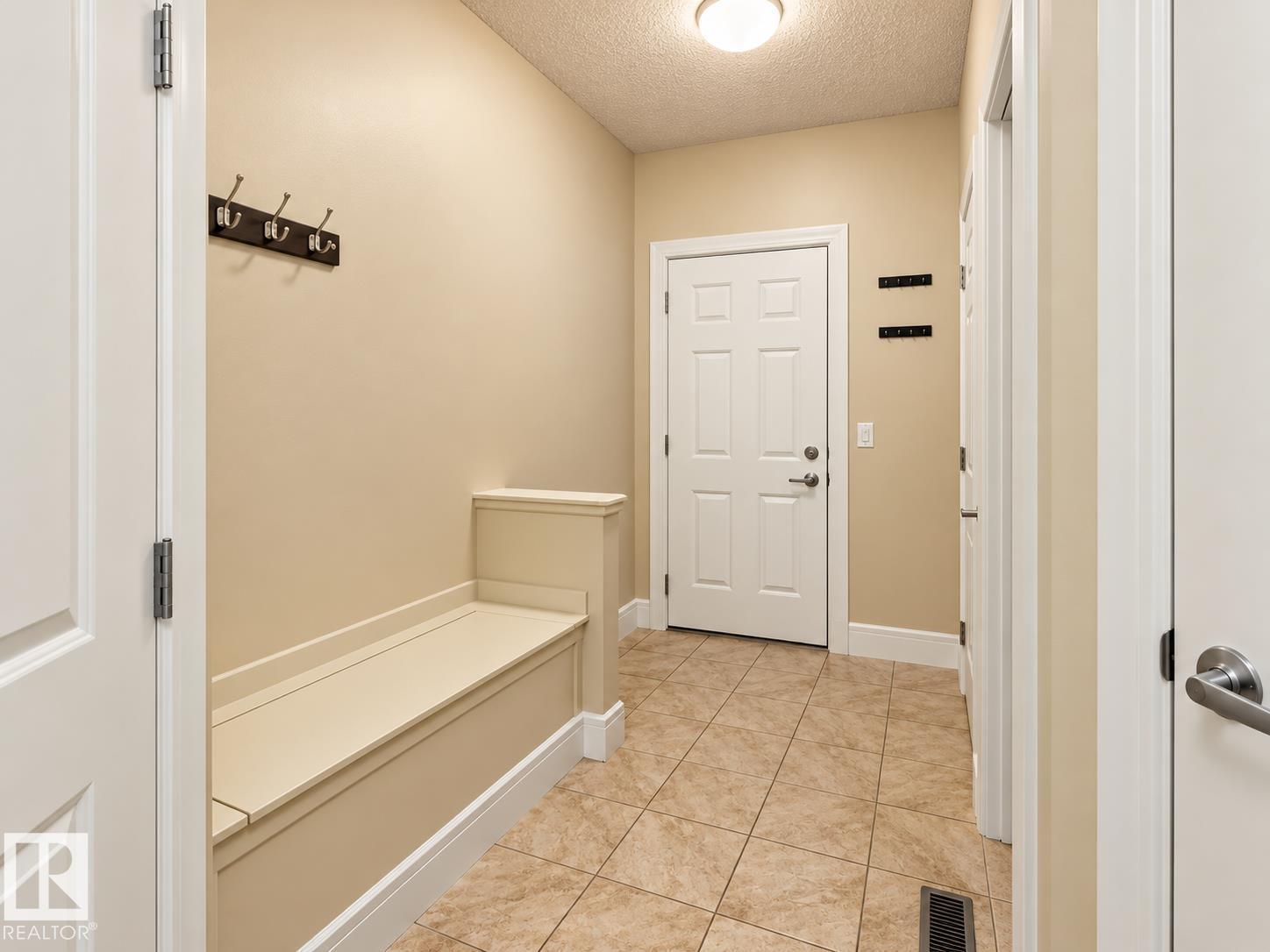 5636 Allbright Ba SW photo 5 — MLS® E4512726