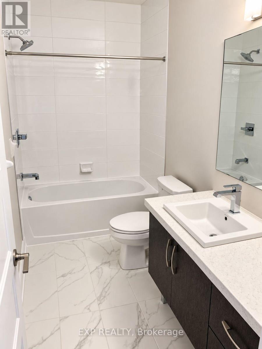 B - 738 AZURE STREET, Russell — photo 9