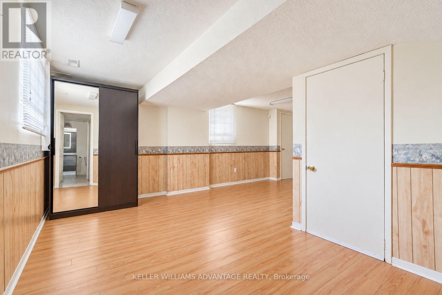 58 Ambercroft Boulevard, Toronto, ON photo 34
