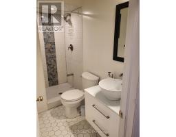 28 Spring Valley Court, Brampton, ON L6P2E6 Photo 6