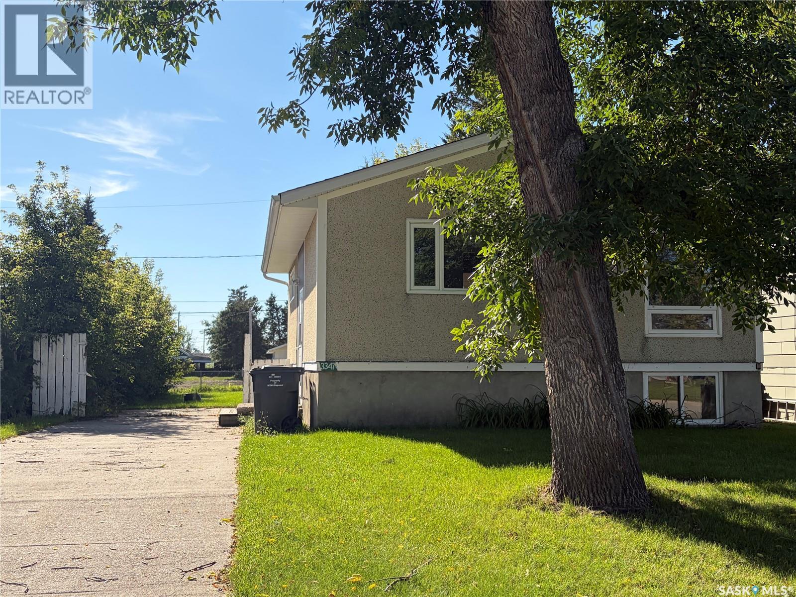 3347 3rd AVENUE E, Carrot River