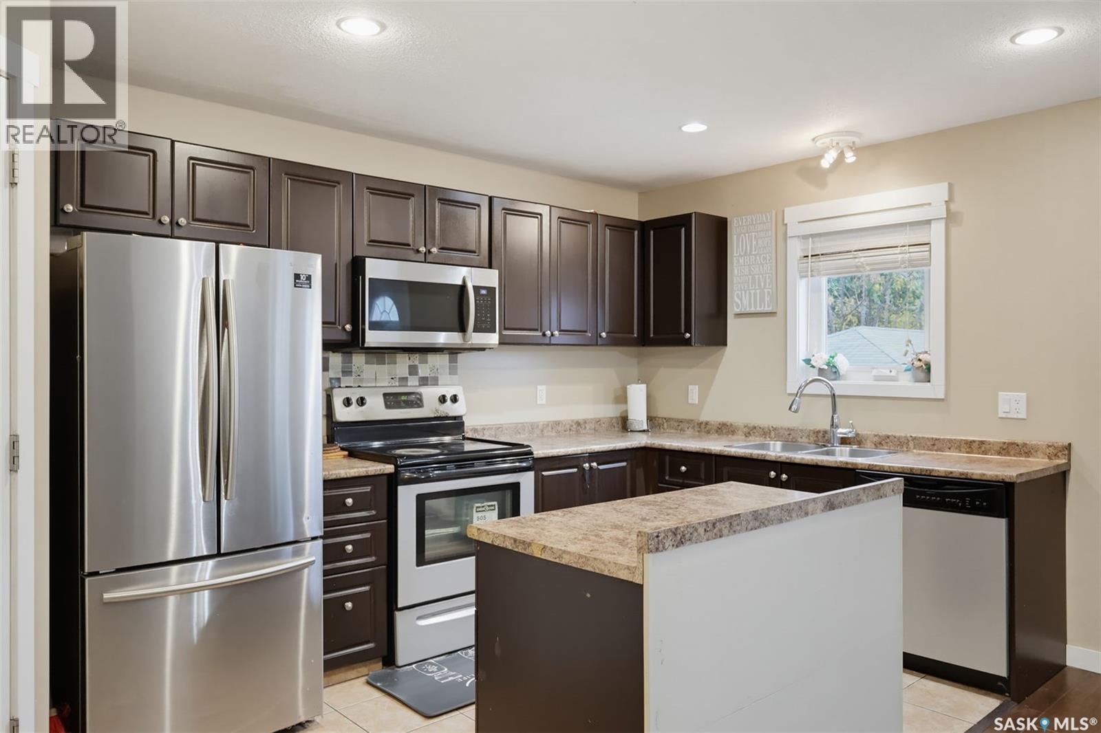 413 X AVENUE S, Saskatoon — photo 10