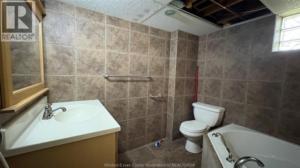 3155 Randolph Avenue West — photo 16