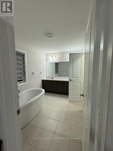 54 Prince Philip Boulevard — photo 42