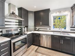 154 Lakeshore Road, Steep Rock, MB R0C2Y0 Photo 16